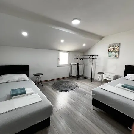 Lägenhet Central Apartment *